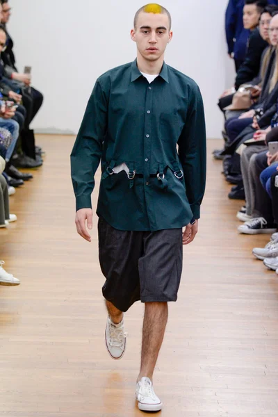 Look 37